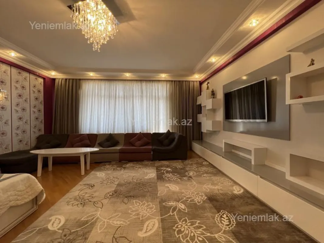 Satılır 5 otaqlı yeni tikili 285 m²