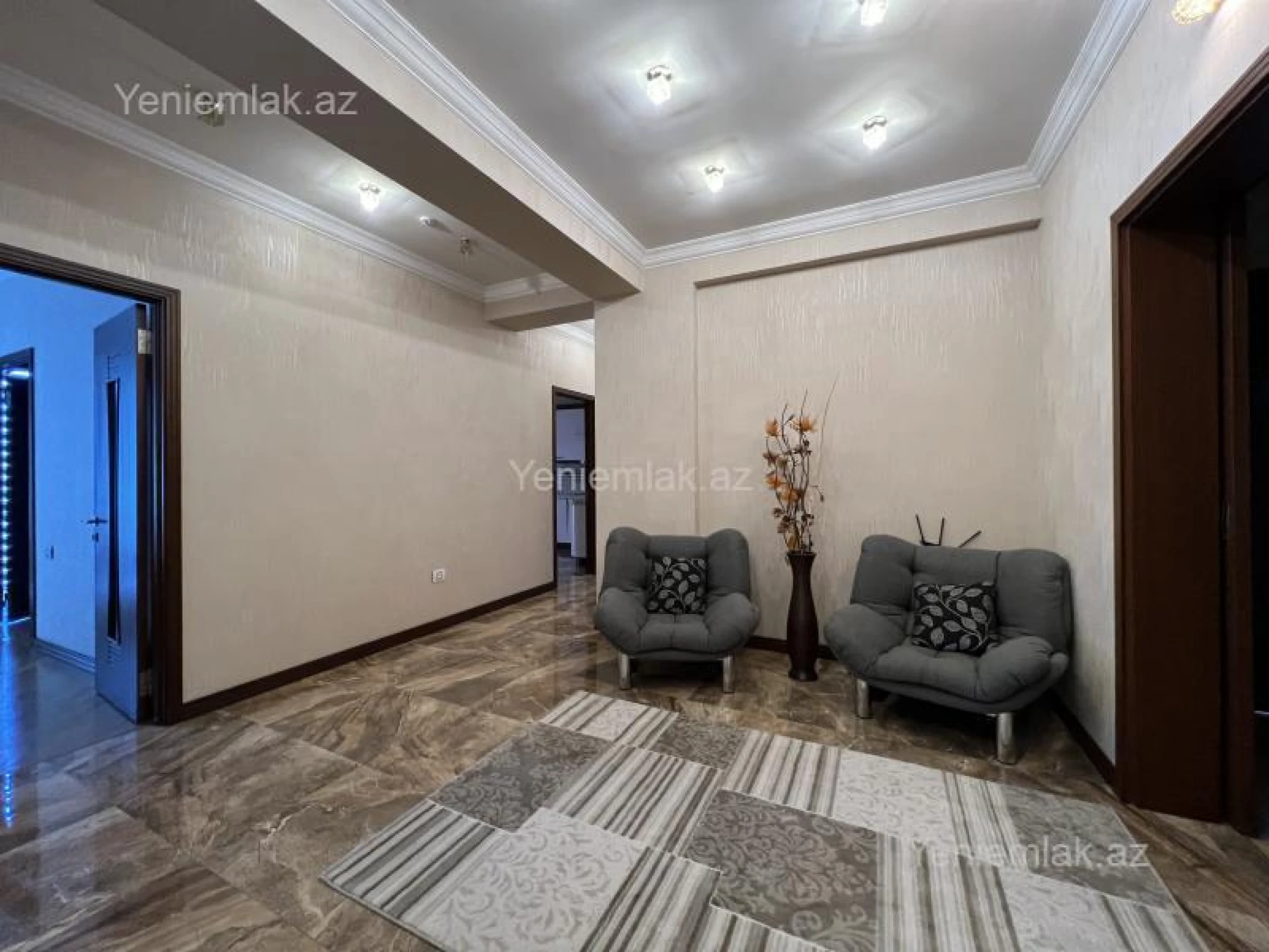 Satılır 5 otaqlı yeni tikili 285 m²