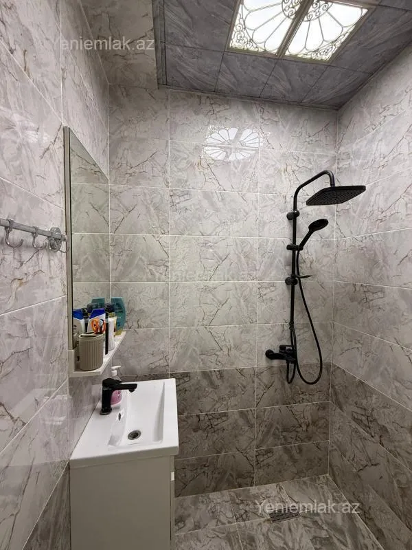 Satılır 2 otaqlı yeni tikili 50 m²