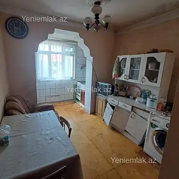 Satılır 3 otaqlı köhnə tikili 74 m²