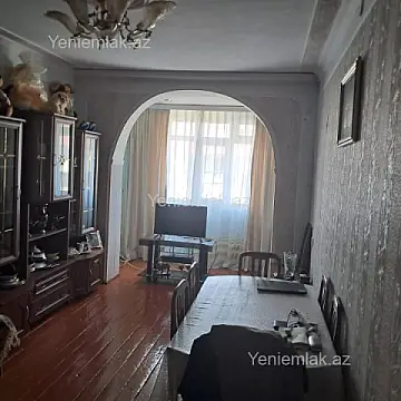 Satılır 3 otaqlı köhnə tikili 74 m²