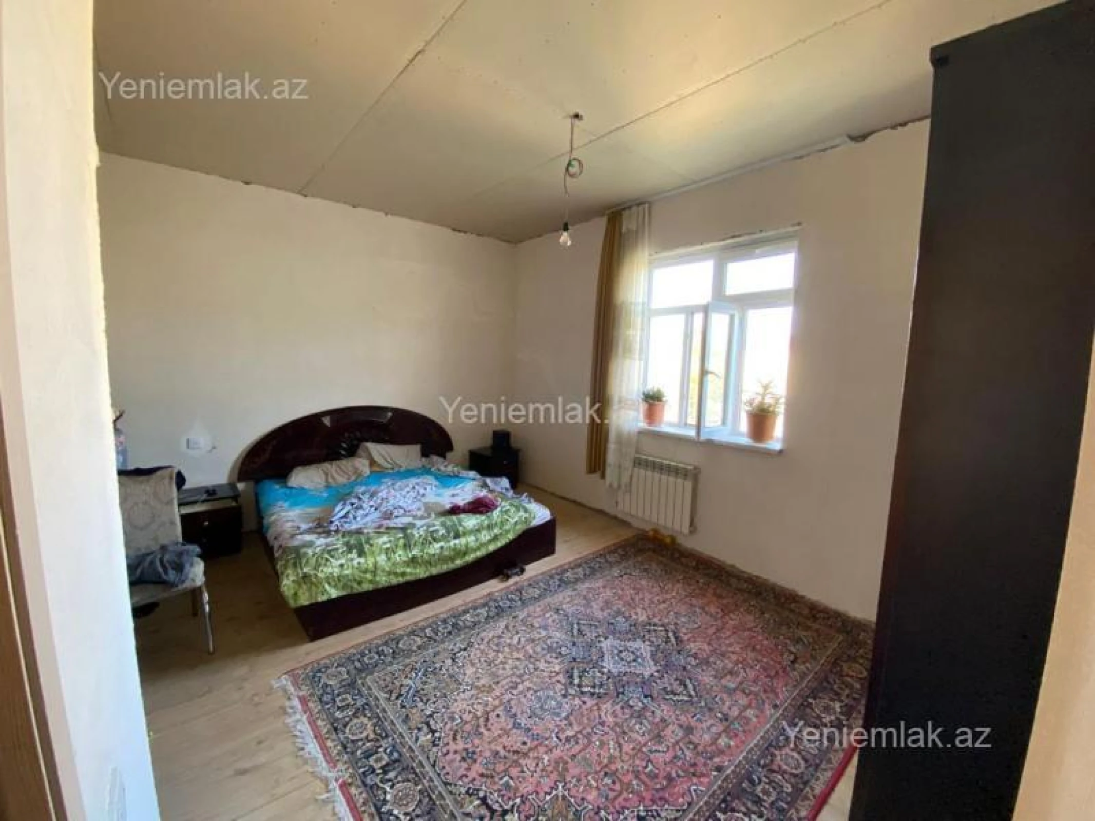 Satılır 6 otaqlı həyət evi 240 m²