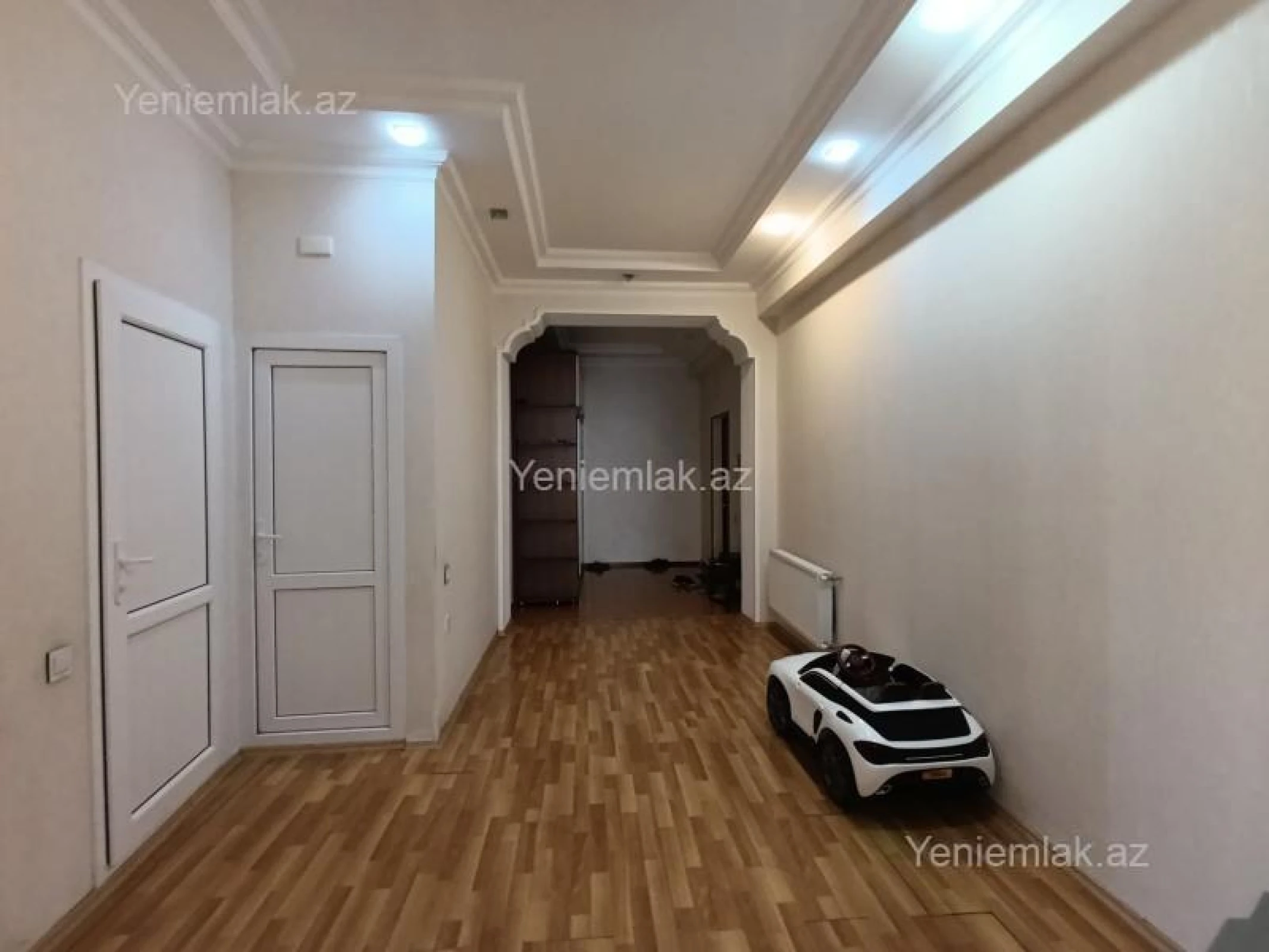 Satılır 3 otaqlı yeni tikili 110 m²