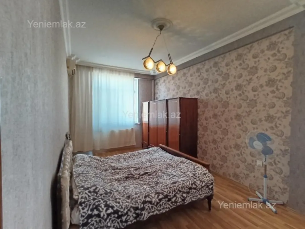 Satılır 3 otaqlı yeni tikili 110 m²