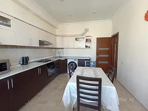 Satılır 3 otaqlı yeni tikili 110 m²