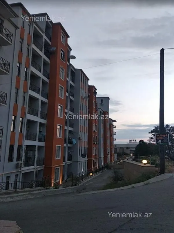 Satılır 3 otaqlı yeni tikili 122 m²