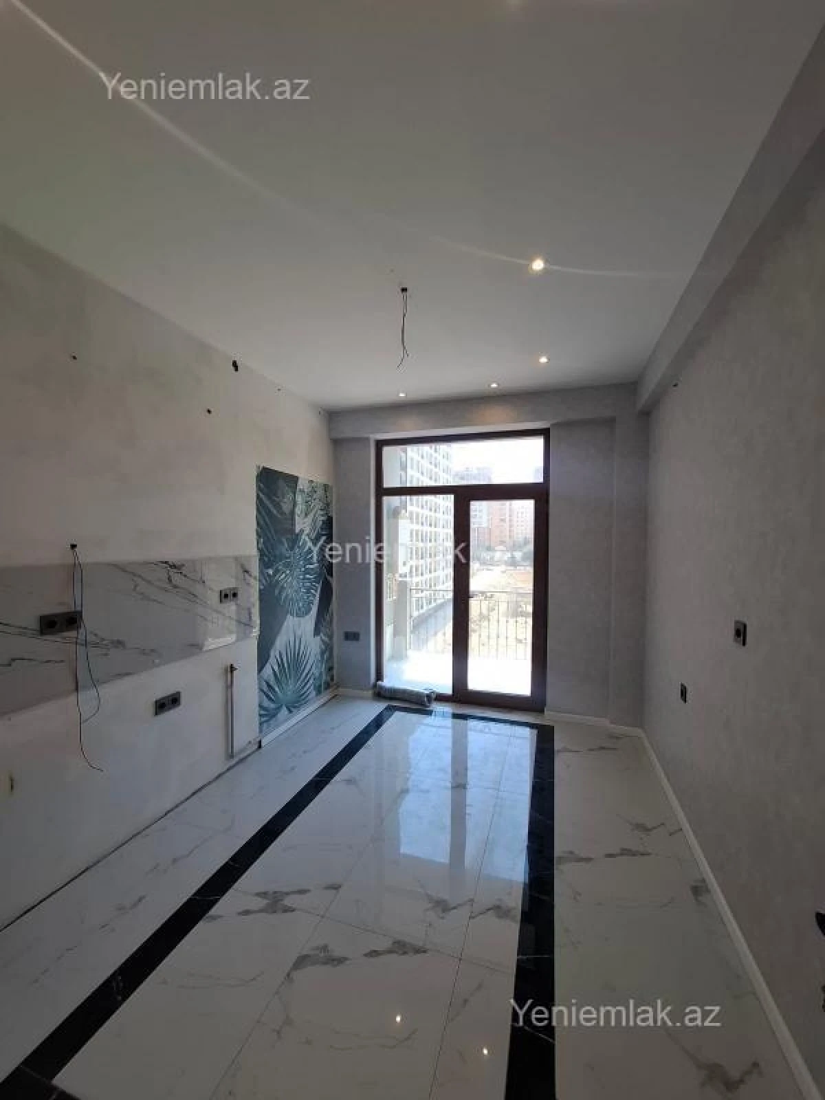 Satılır 3 otaqlı yeni tikili 95 m²