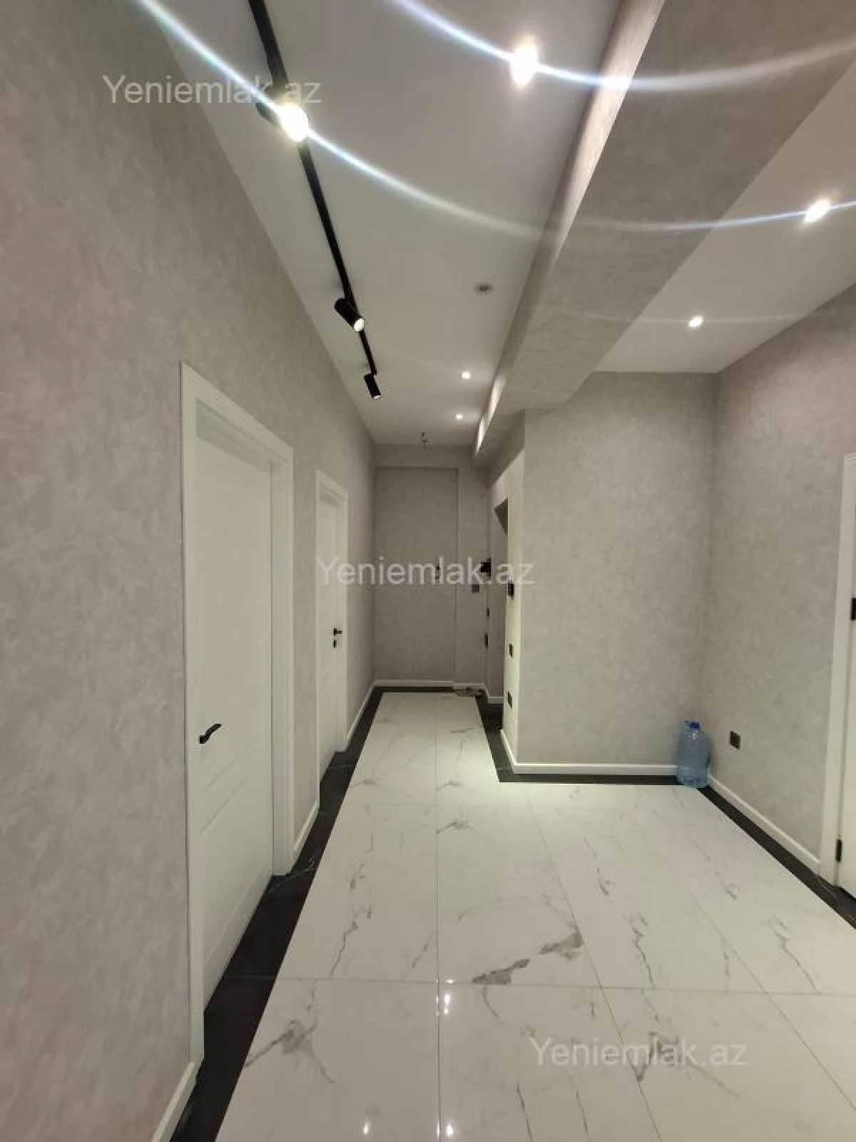 Satılır 3 otaqlı yeni tikili 95 m²