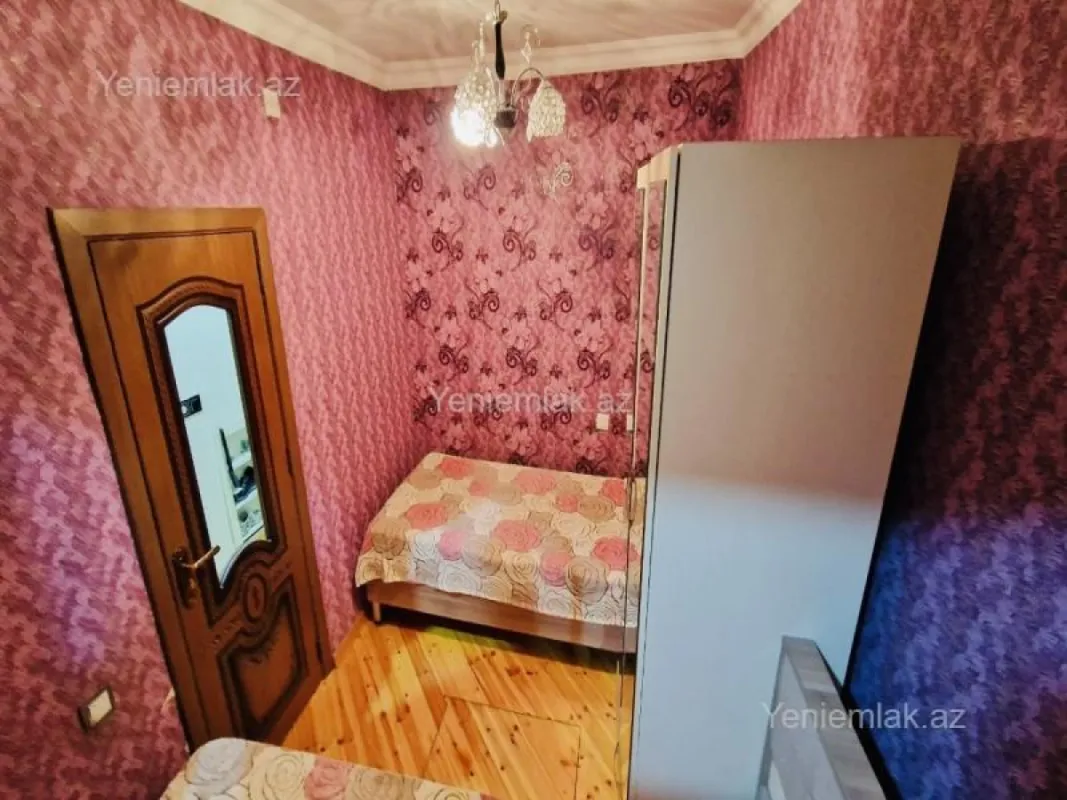 Satılır 3 otaqlı köhnə tikili 60 m²