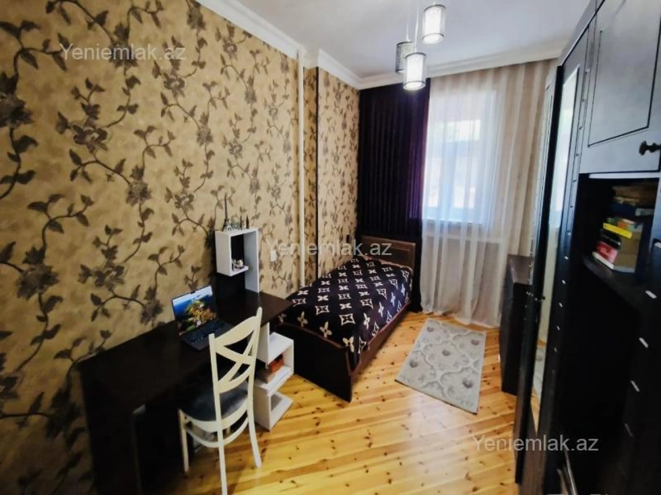 Satılır 3 otaqlı köhnə tikili 60 m²