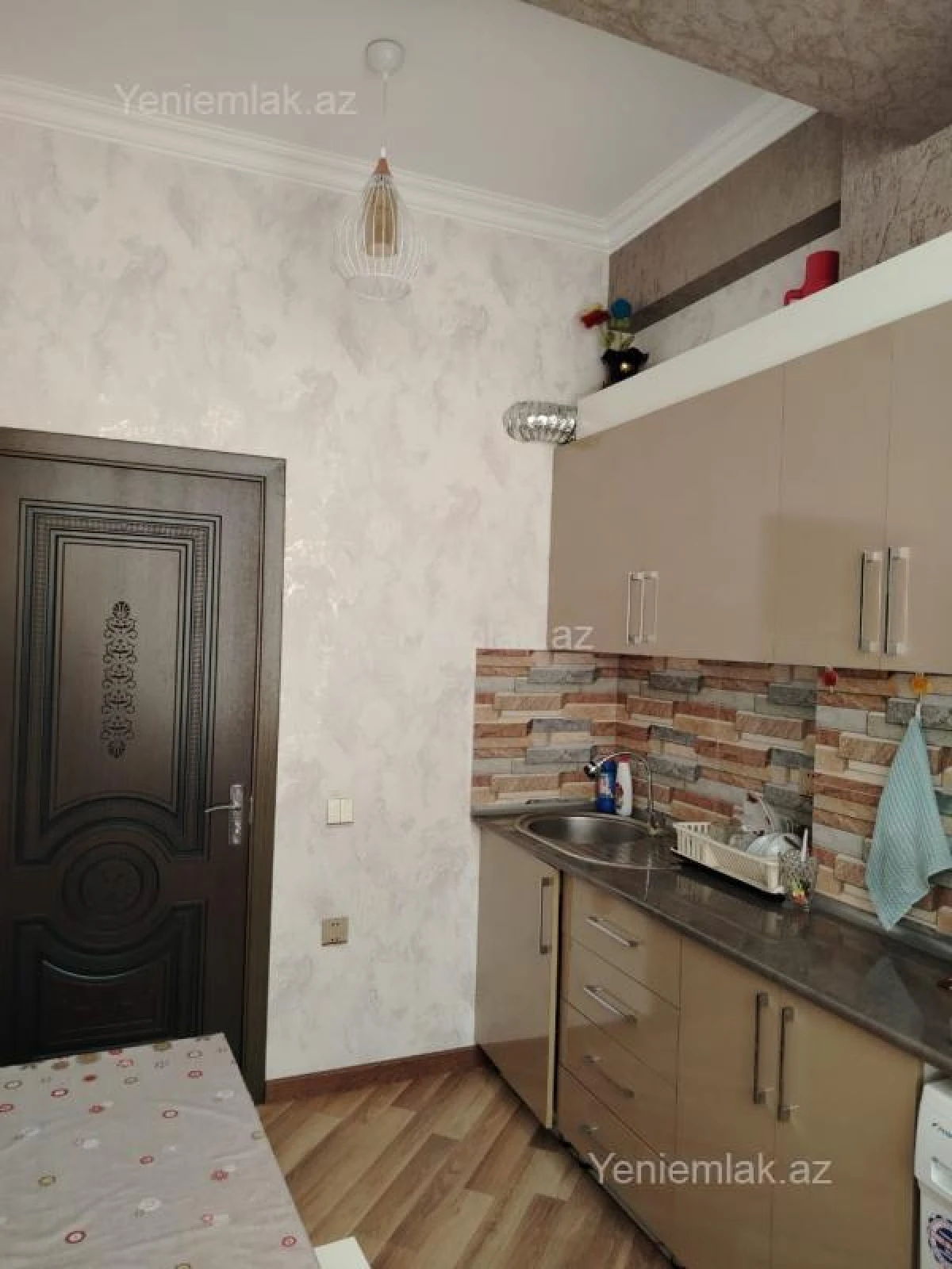 Satılır 3 otaqlı yeni tikili 80 m²