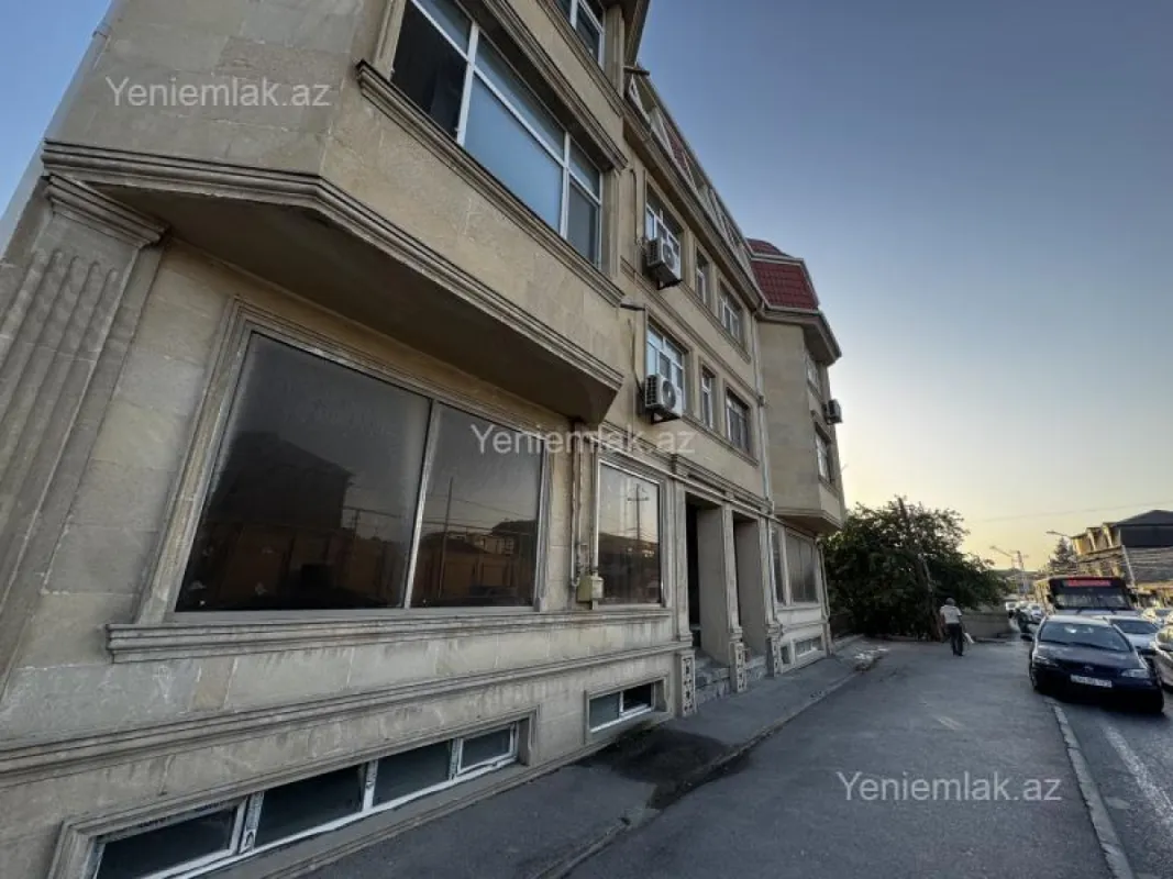 Satılır 3 otaqlı obyekt 537 m²