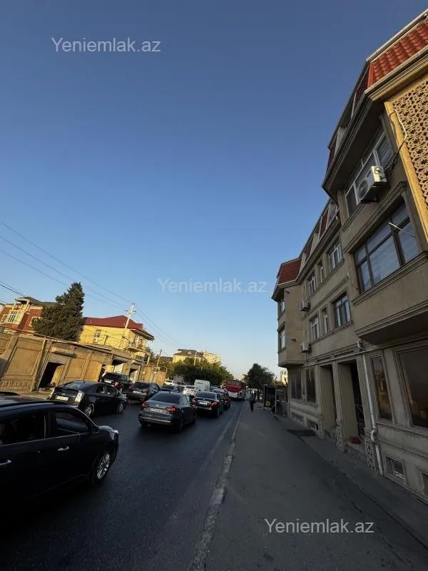 Satılır 3 otaqlı obyekt 537 m²