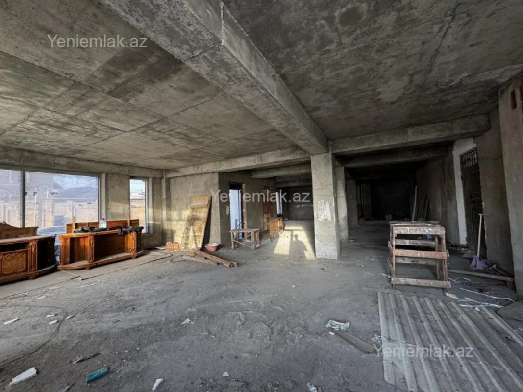 Satılır 3 otaqlı obyekt 537 m²