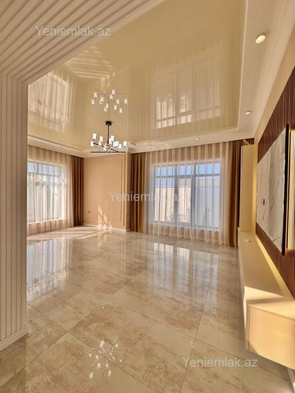 Satılır 5 otaqlı həyət evi 360 m²
