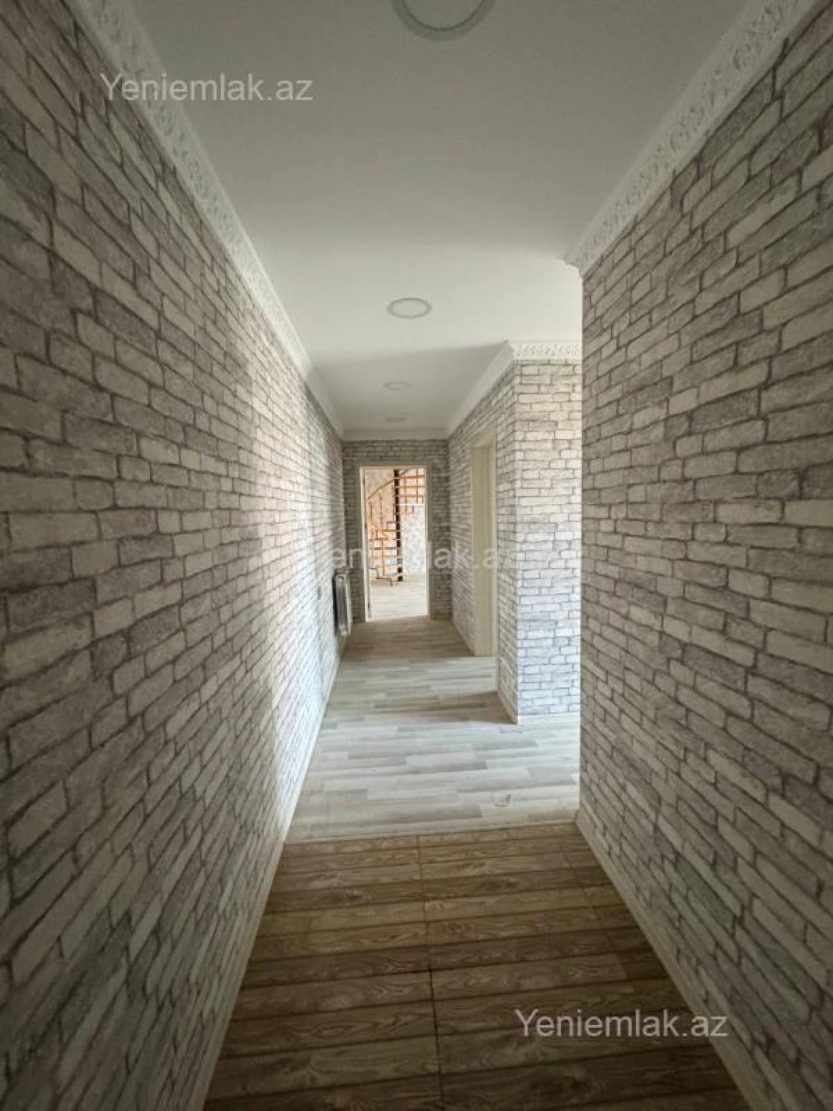 Satılır 3 otaqlı yeni tikili 100 m²