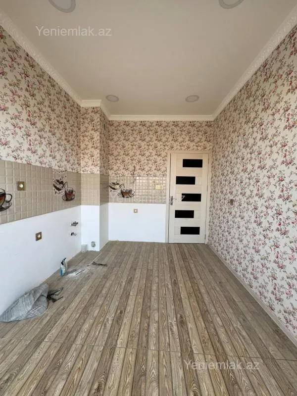 Satılır 3 otaqlı yeni tikili 100 m²