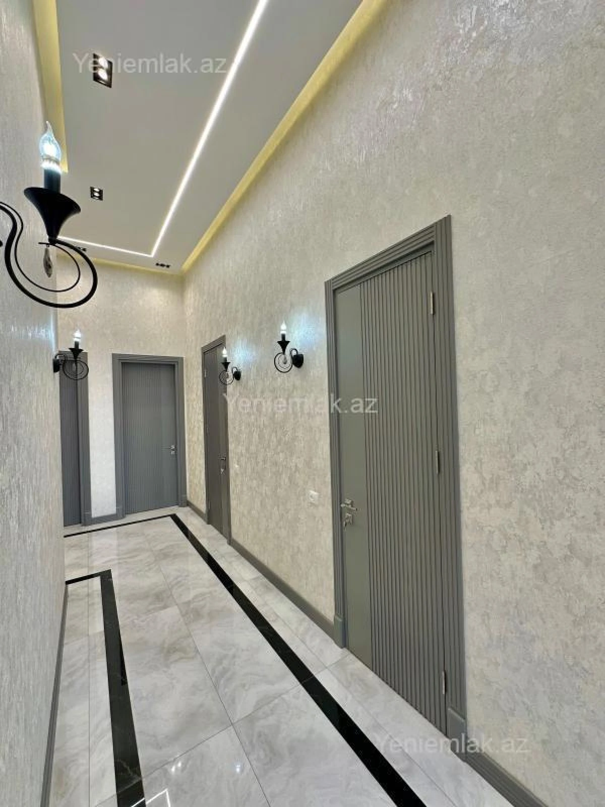 Satılır 4 otaqlı həyət evi 180 m²