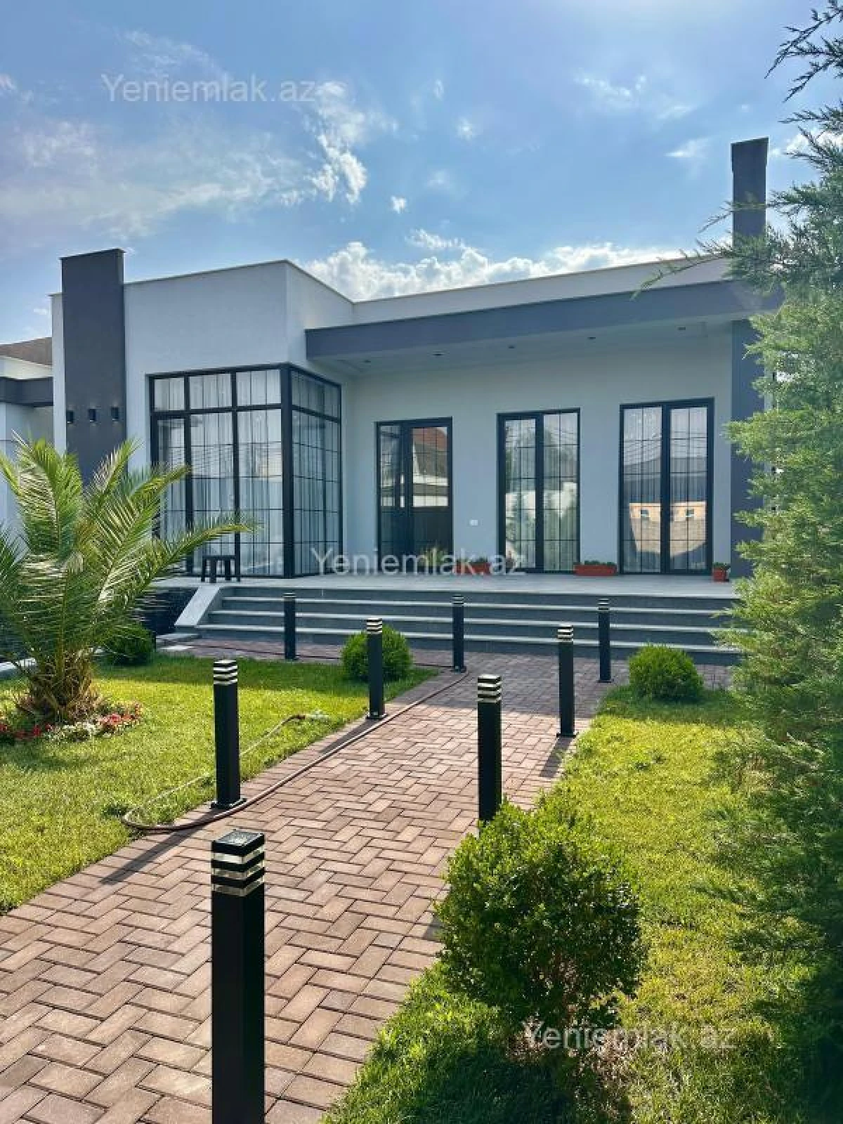 Satılır 4 otaqlı həyət evi 180 m²