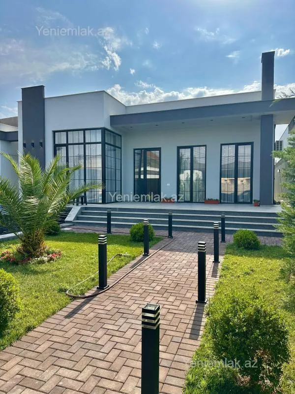 Satılır 4 otaqlı həyət evi 180 m²