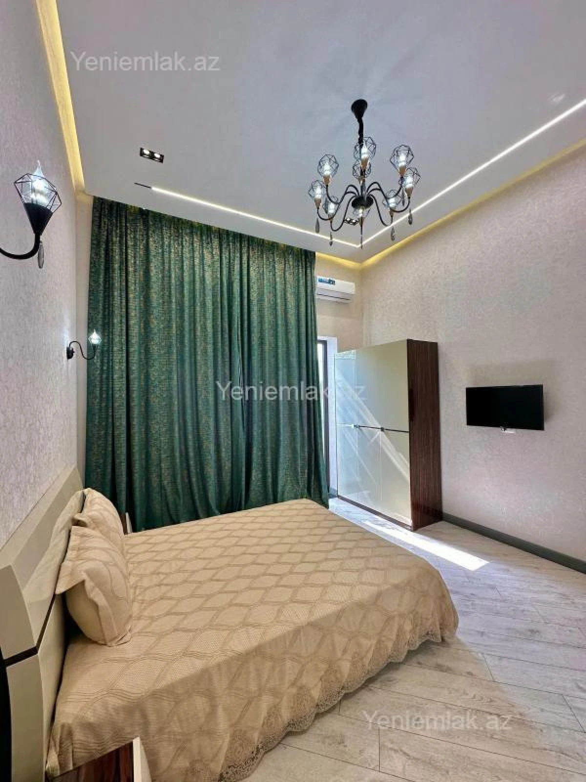 Satılır 4 otaqlı həyət evi 180 m²