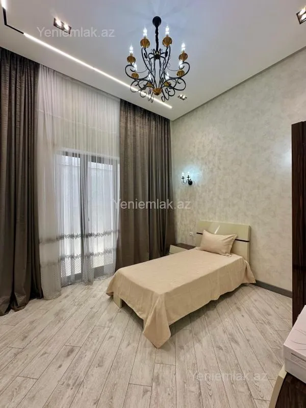 Satılır 4 otaqlı həyət evi 180 m²