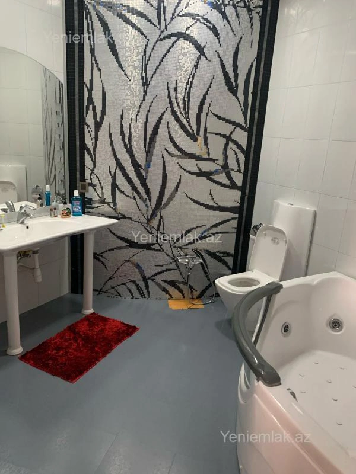 Satılır 3 otaqlı yeni tikili 120 m²