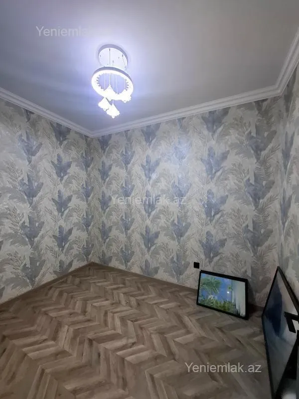 Satılır 2 otaqlı yeni tikili 100 m²