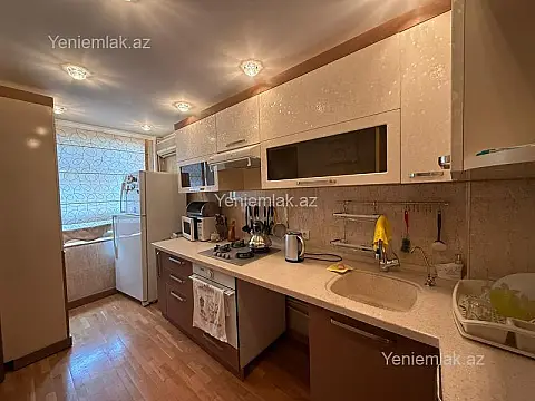 Satılır 4 otaqlı köhnə tikili 90 m² — Bakı, Xətai 4 otaq 90.00 m²