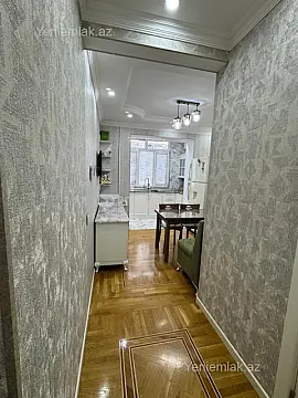 Satılır 3 otaqlı köhnə tikili 80 m²