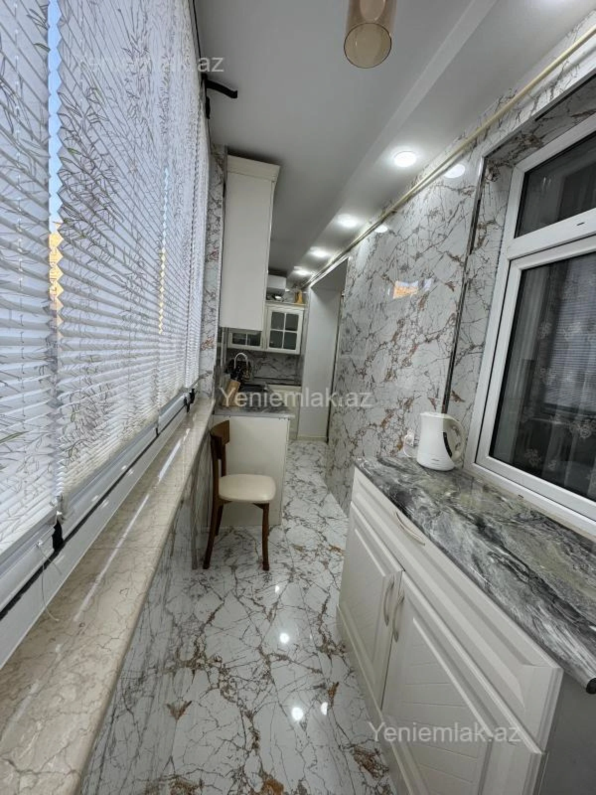 Satılır 3 otaqlı köhnə tikili 80 m²