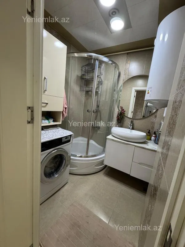 Satılır 3 otaqlı köhnə tikili 80 m²