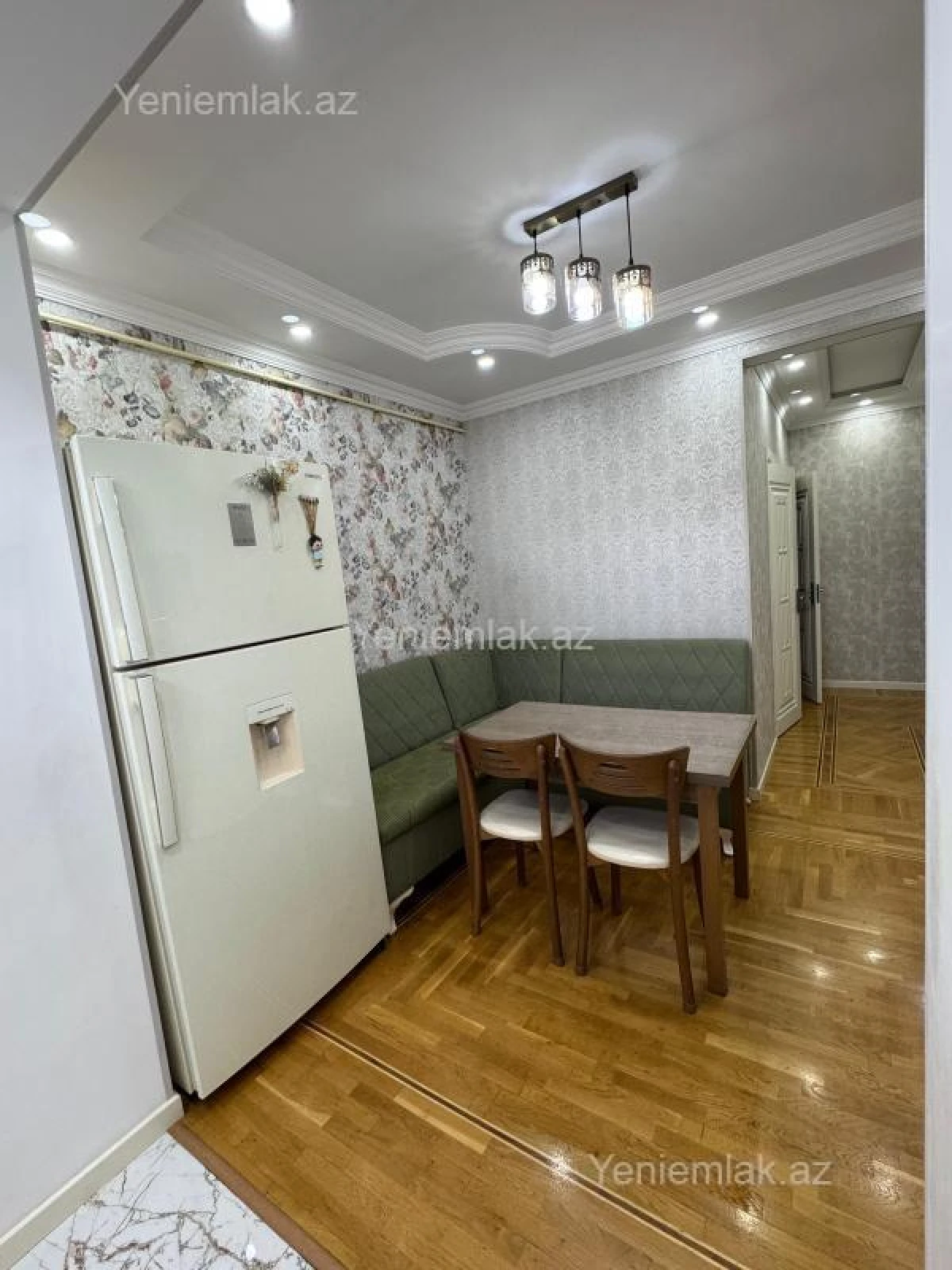 Satılır 3 otaqlı köhnə tikili 80 m²