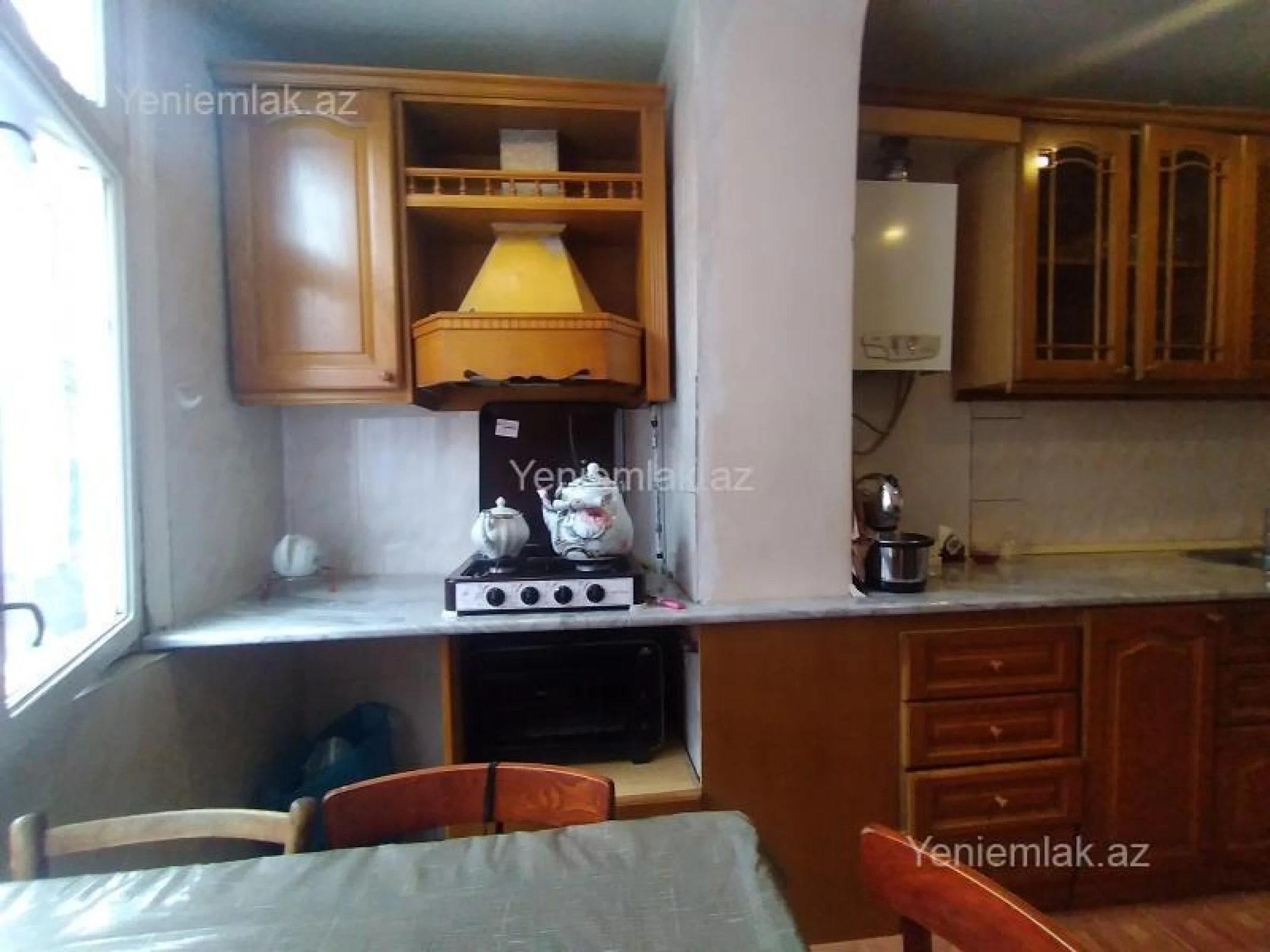 Satılır 3 otaqlı köhnə tikili 80 m²