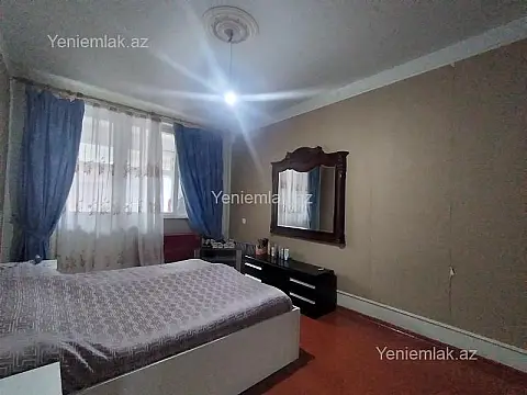 Satılır 3 otaqlı köhnə tikili 80 m²