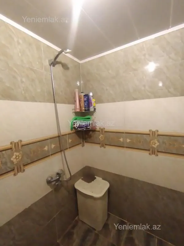 Satılır 3 otaqlı köhnə tikili 80 m²