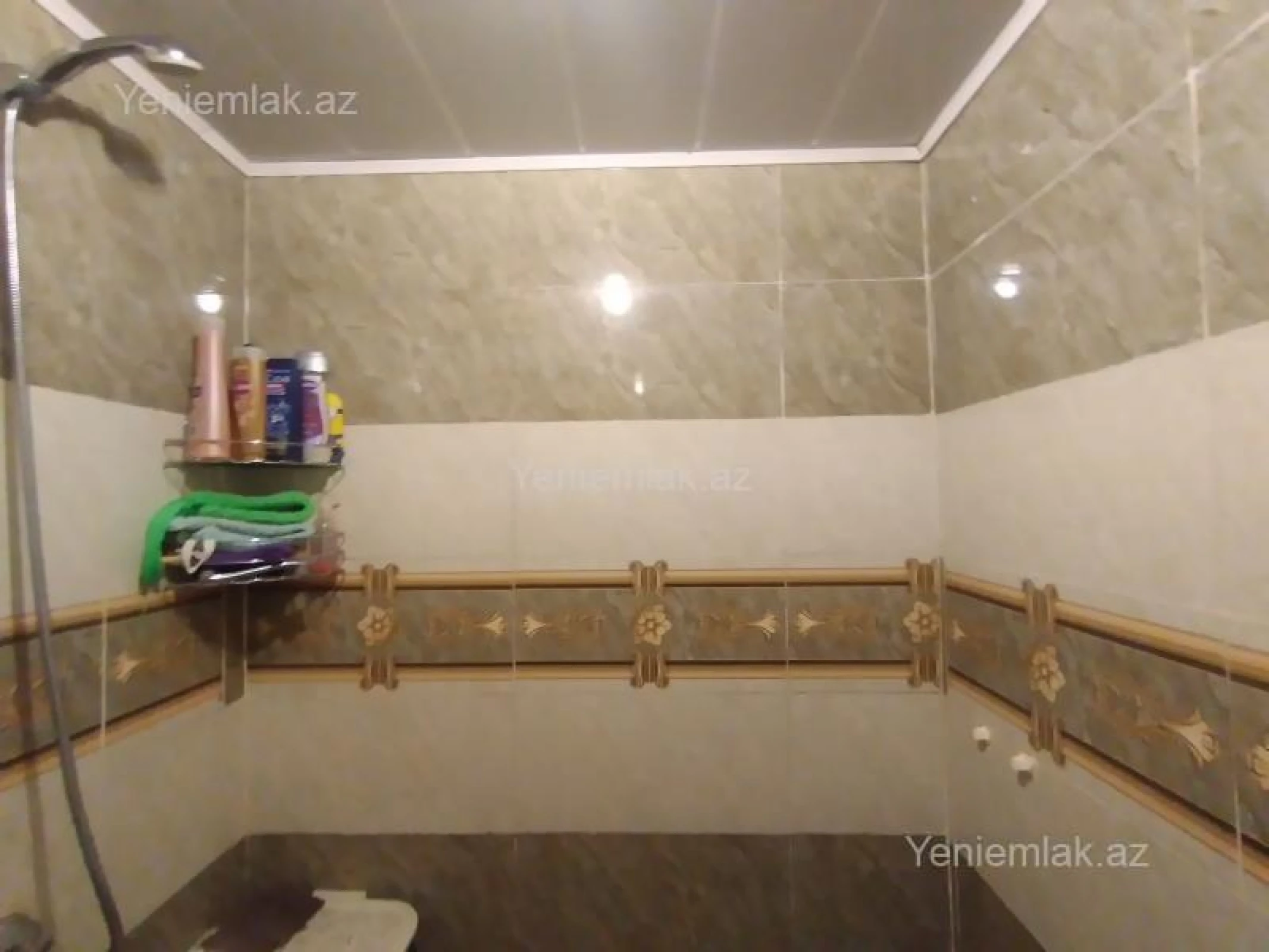 Satılır 3 otaqlı köhnə tikili 80 m²