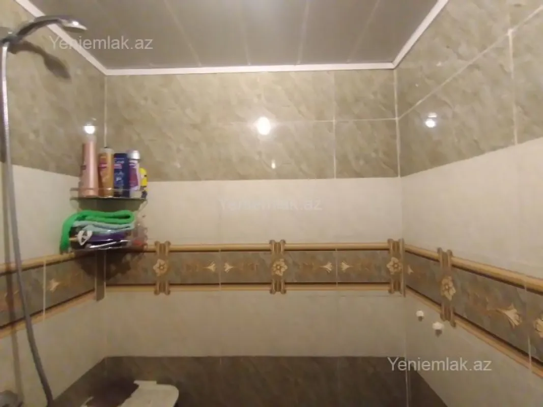 Satılır 3 otaqlı köhnə tikili 80 m²