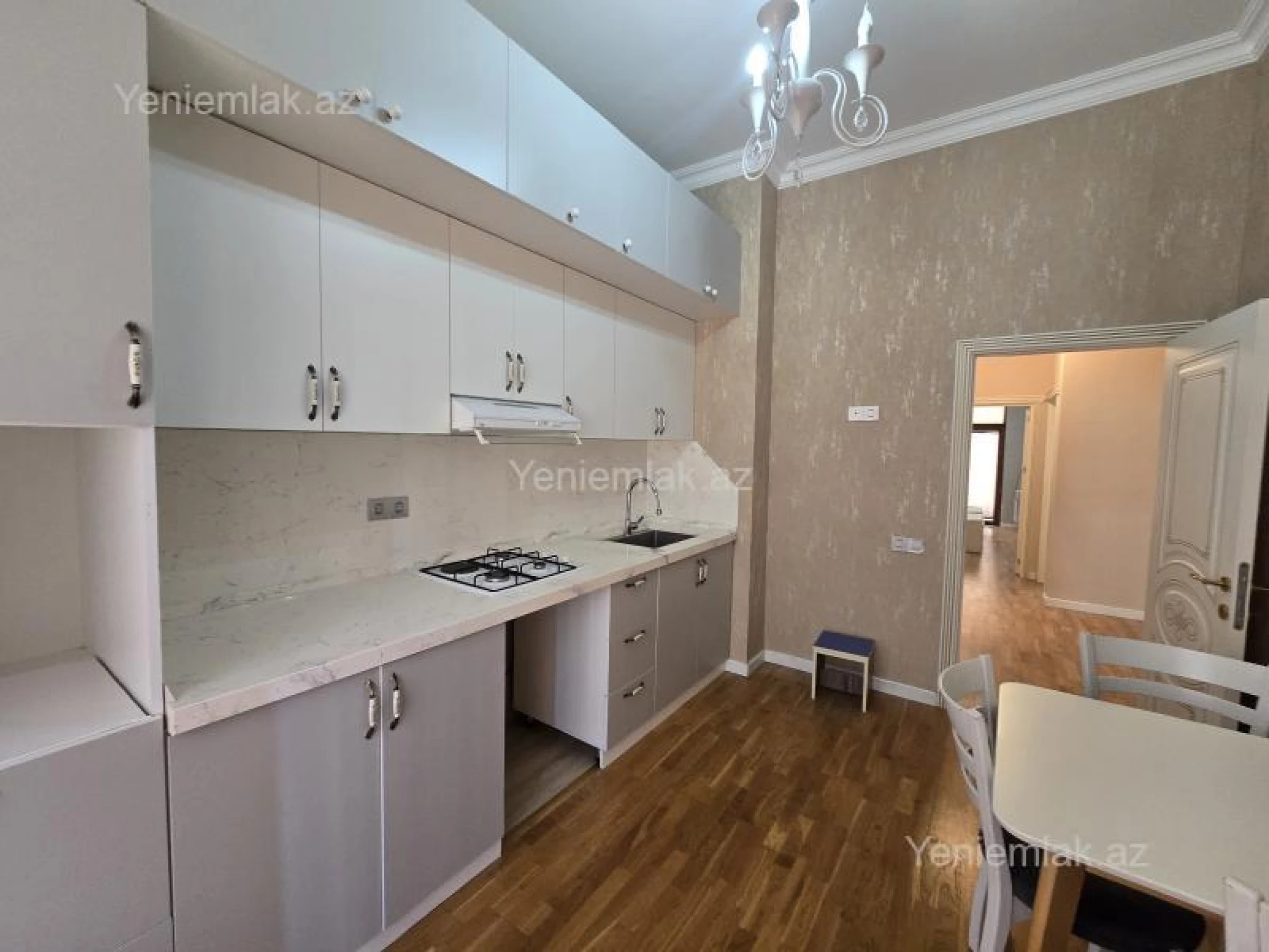 Satılır 3 otaqlı yeni tikili 97 m²