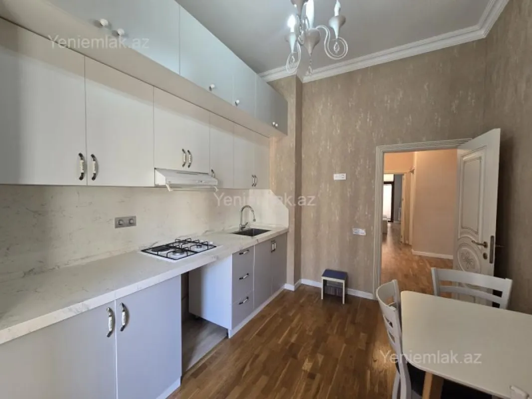 Satılır 3 otaqlı yeni tikili 97 m²