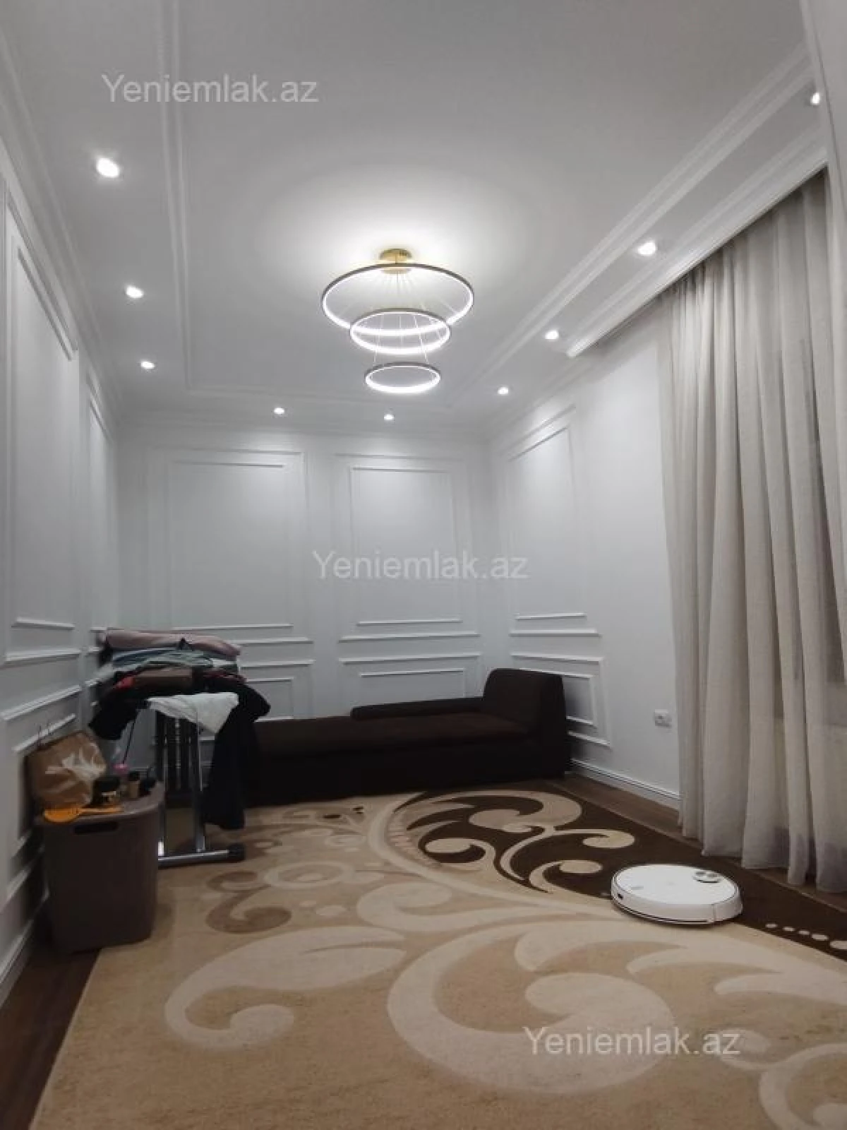 Satılır 5 otaqlı həyət evi 180 m²