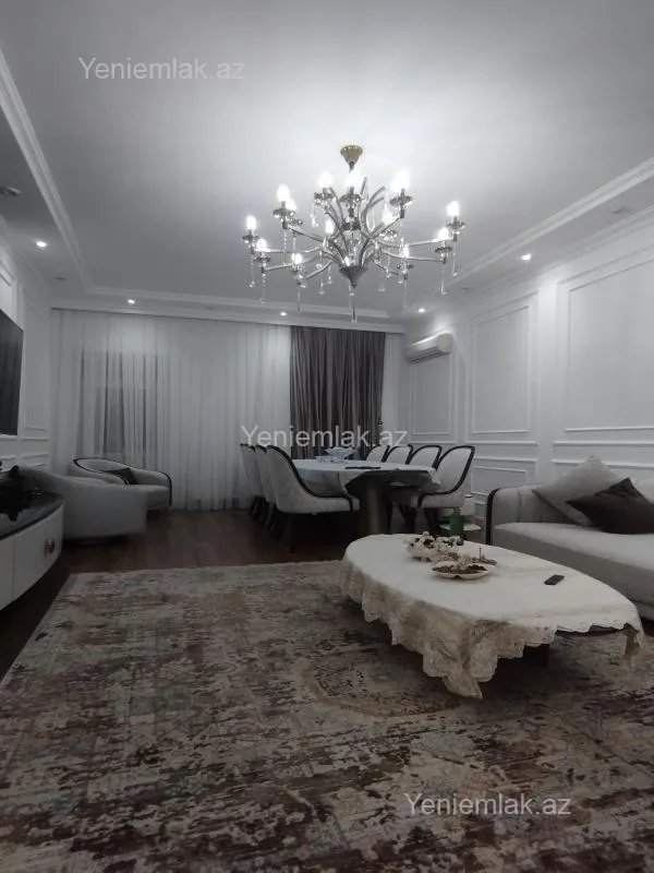 Satılır 5 otaqlı həyət evi 180 m²