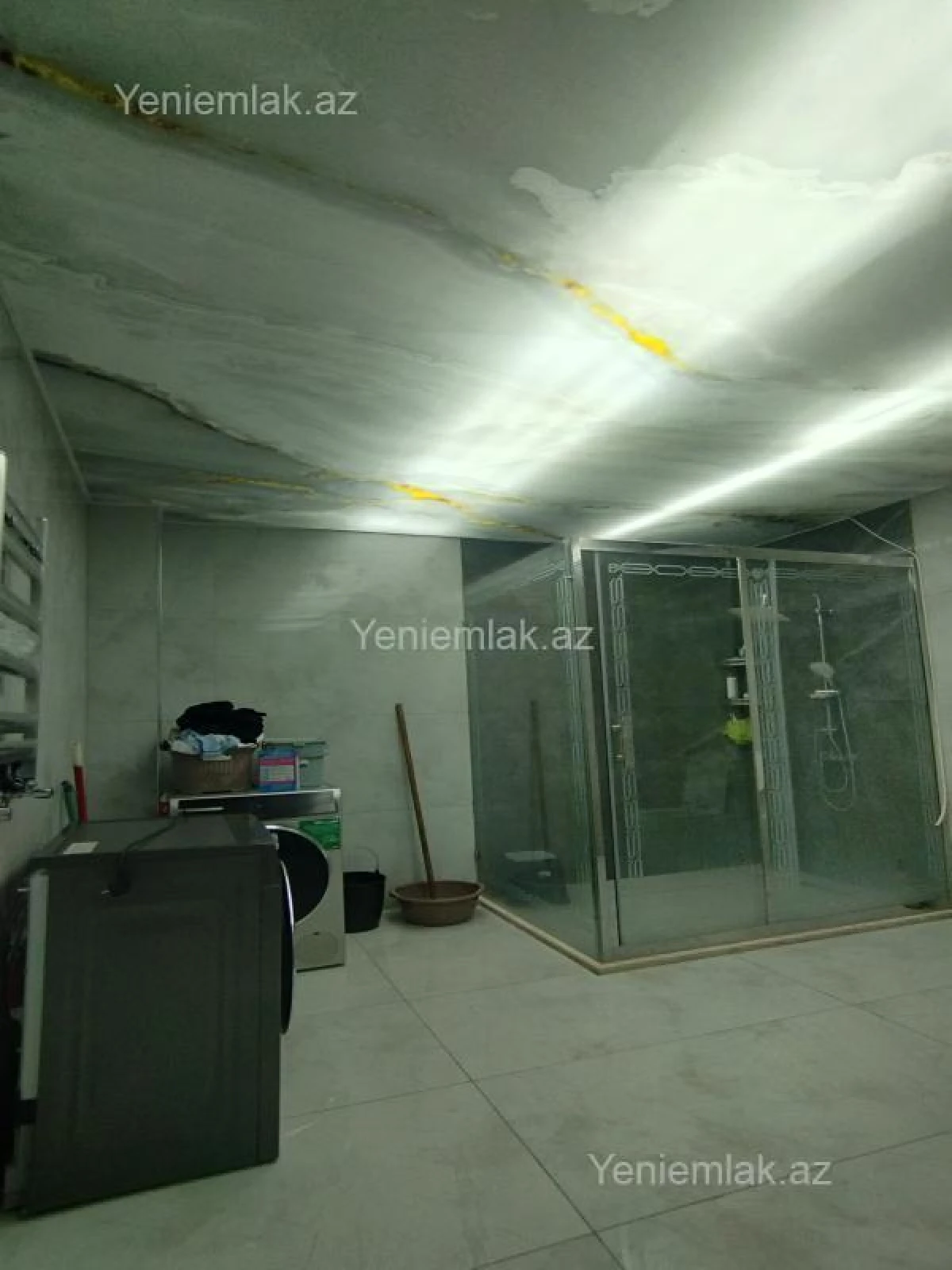 Satılır 5 otaqlı həyət evi 180 m²