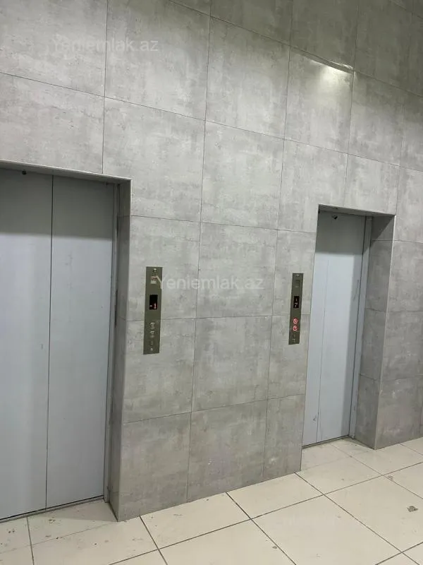 Satılır 3 otaqlı yeni tikili 76 m²