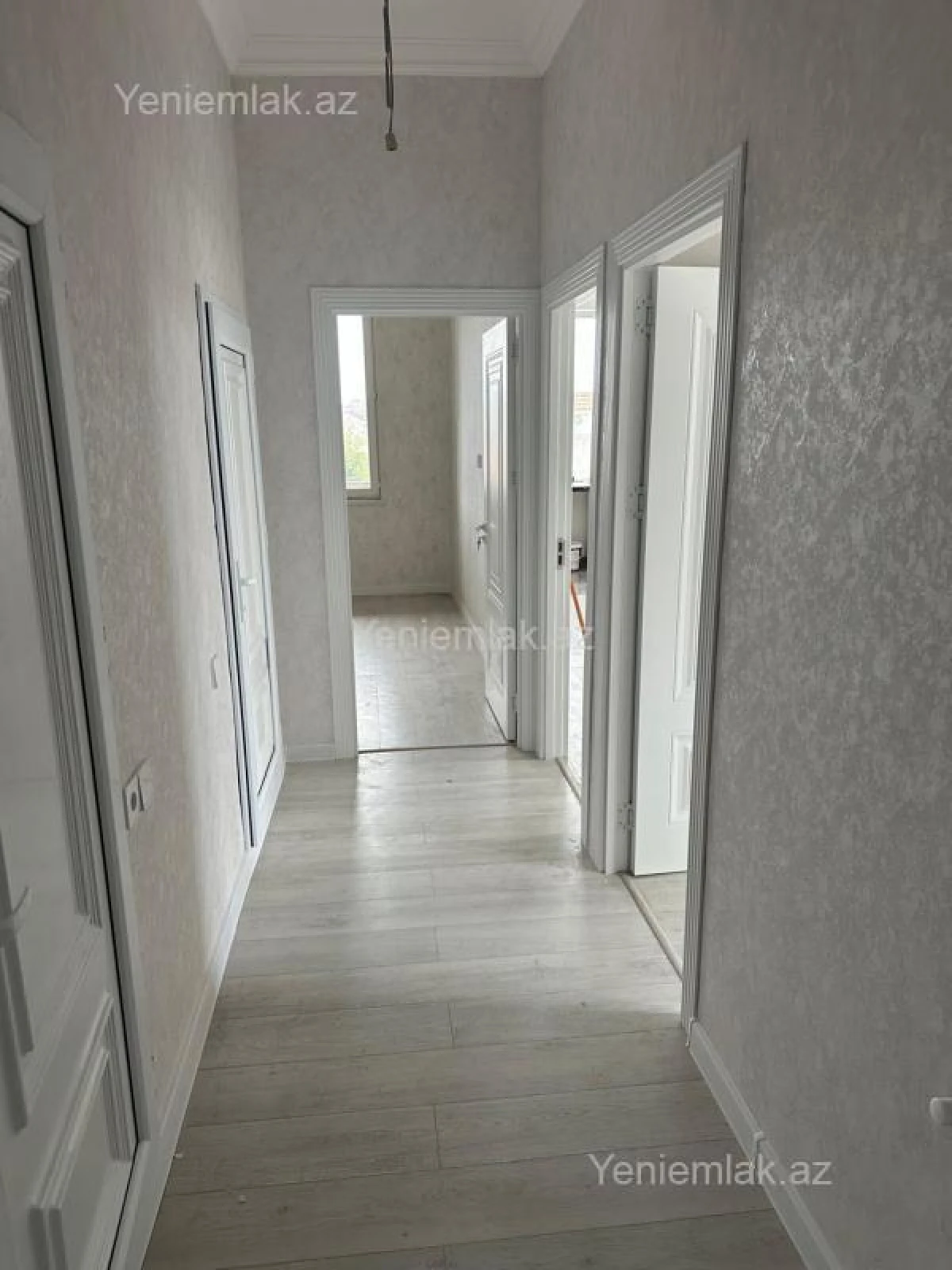 Satılır 3 otaqlı yeni tikili 76 m²