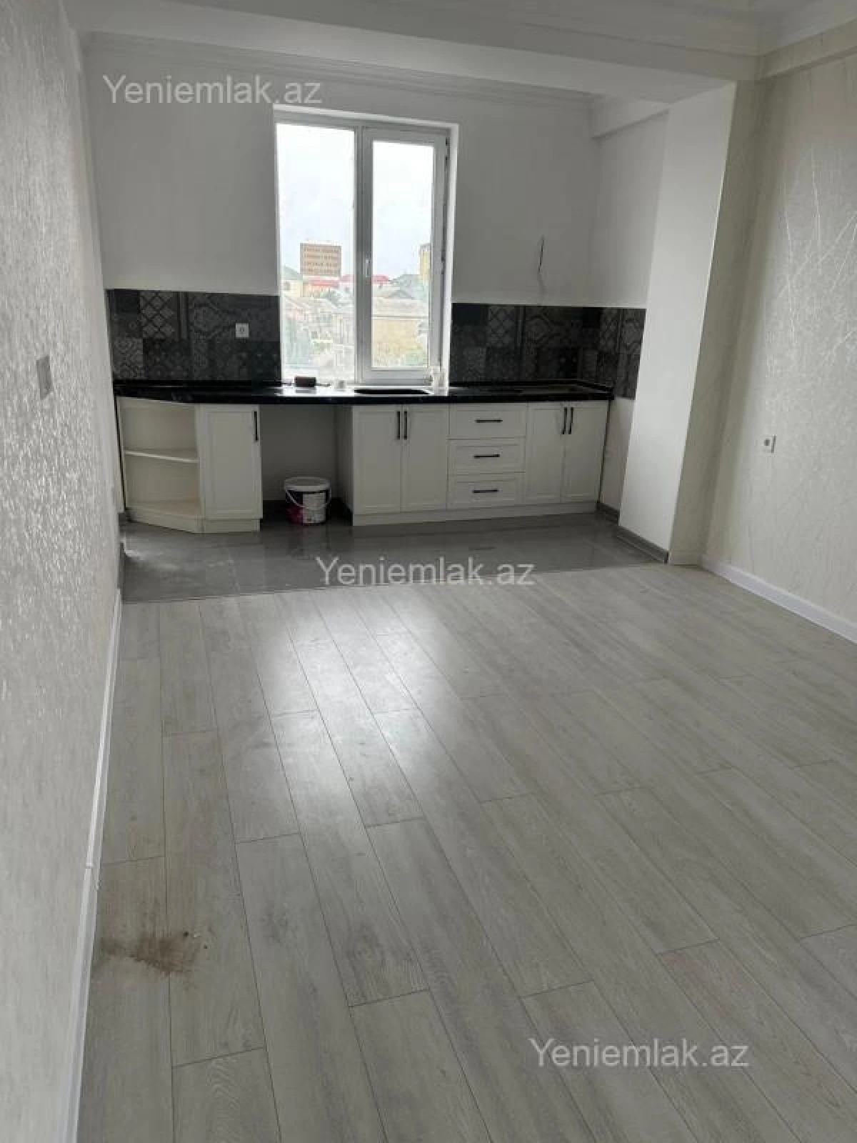 Satılır 3 otaqlı yeni tikili 76 m²