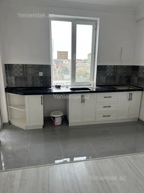 Satılır 3 otaqlı yeni tikili 76 m²