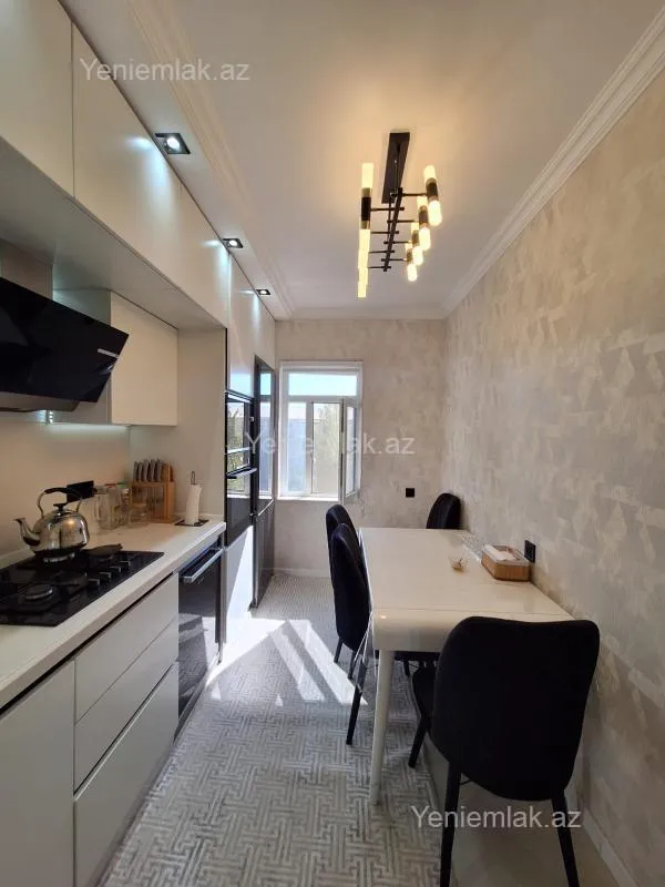 Satılır 3 otaqlı köhnə tikili 69 m²