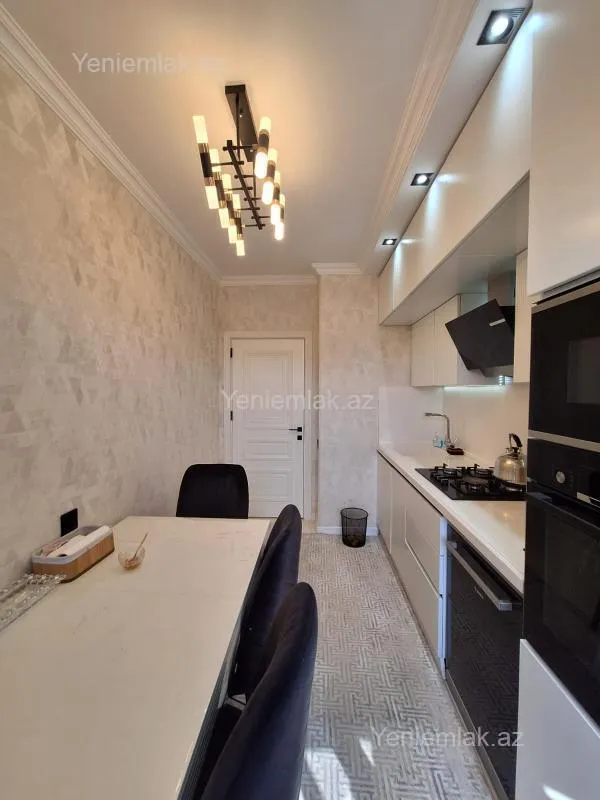 Satılır 3 otaqlı köhnə tikili 69 m²