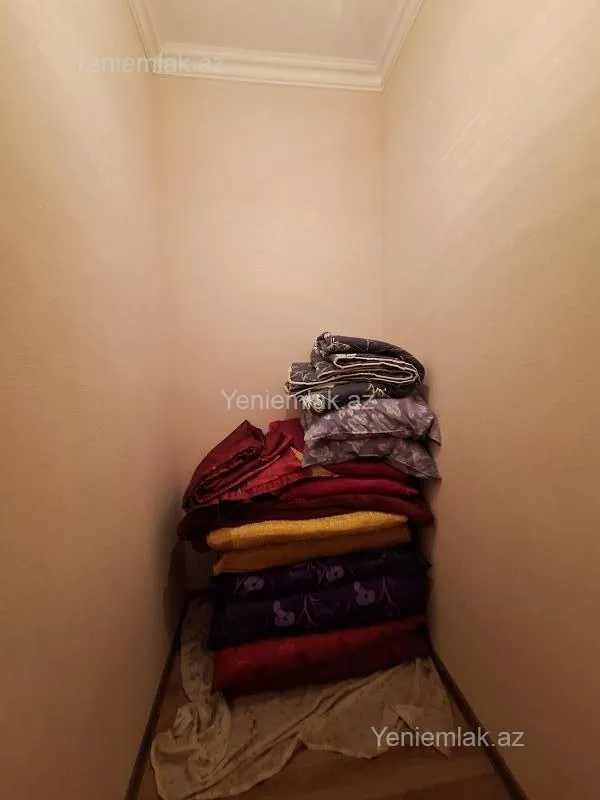 Satılır 4 otaqlı yeni tikili 107 m²